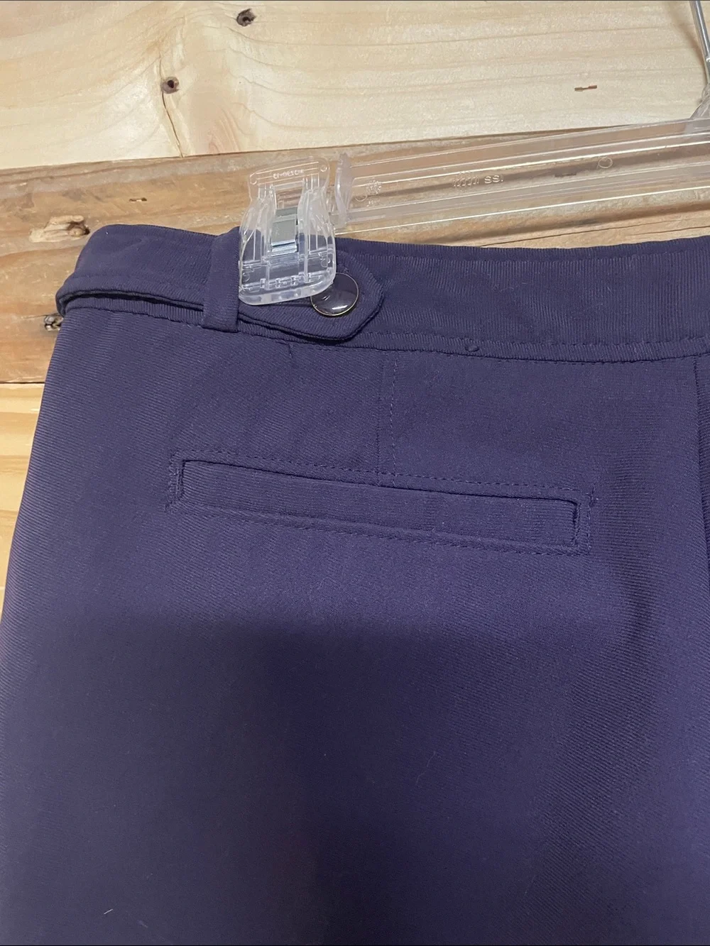 Banana Republic size 4 Low-rise 3” Dark Purple Lightweight Shorts with Pockets